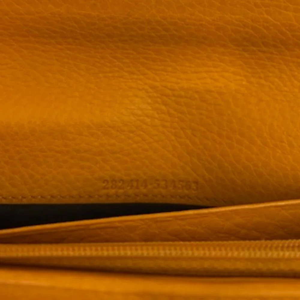 Authentic Gucci long wallet - Picture 7 of 9